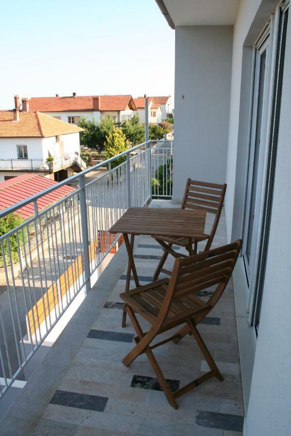 Apartment Vuk Pula Exteriör bild